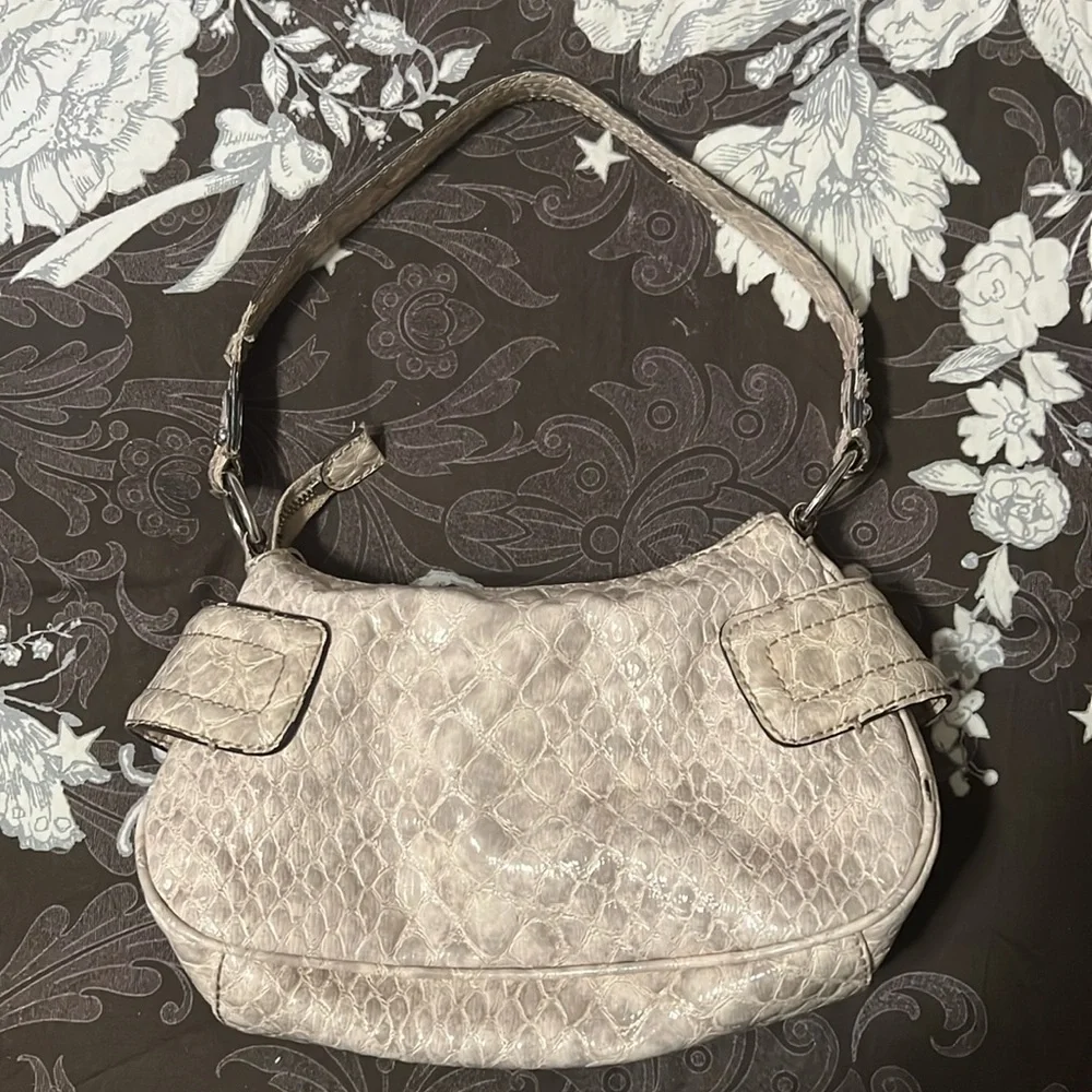 Y2K Guess Purse - Picture 3 of 6
